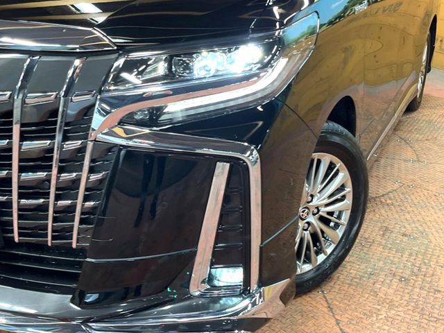 TOYOTA ALPHARD hybrid 4WD 2021
