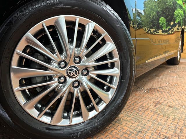 TOYOTA ALPHARD hybrid 4WD 2021