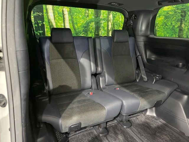 TOYOTA VELLFIRE 2017