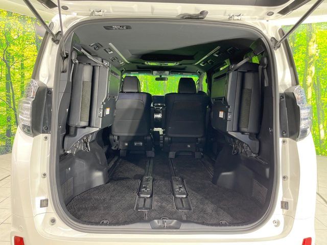 TOYOTA VELLFIRE 2017