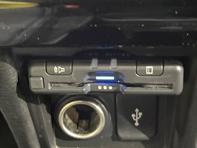 MITSUBISHI DELICA D:5 4WD 2024