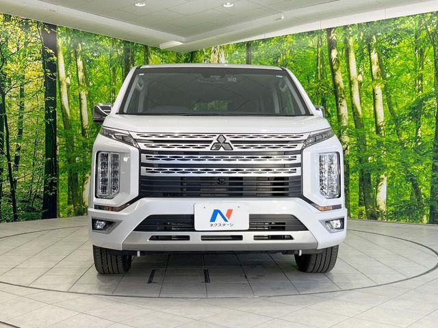 MITSUBISHI DELICA D:5 4WD 2024