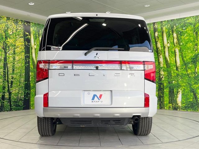 MITSUBISHI DELICA D:5 4WD 2024