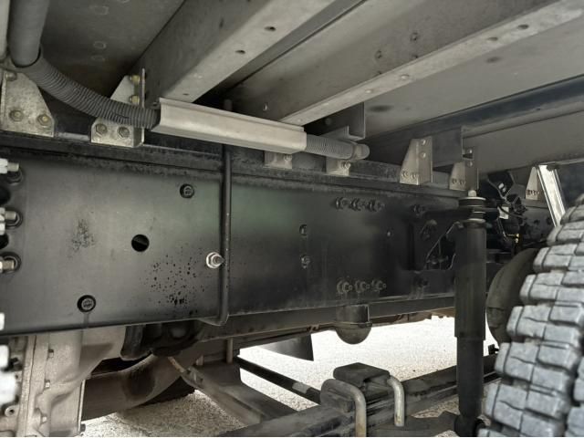 NISSAN DIESEL Quon 2019