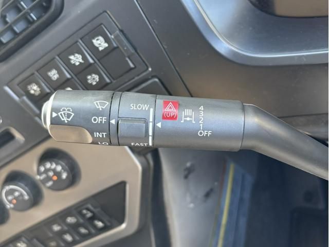 NISSAN DIESEL Quon 2019