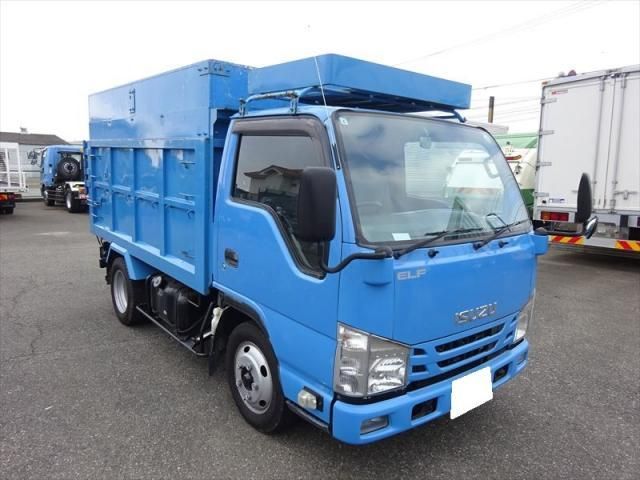 ISUZU ELF 2015