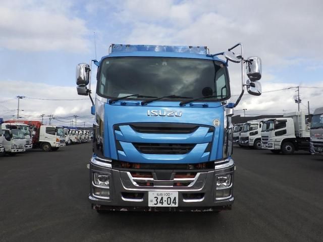 ISUZU GIGA 2018