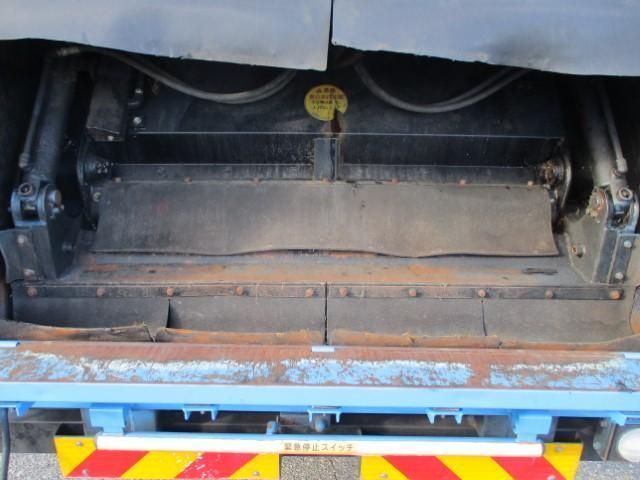 MITSUBISHI CANTER 2015