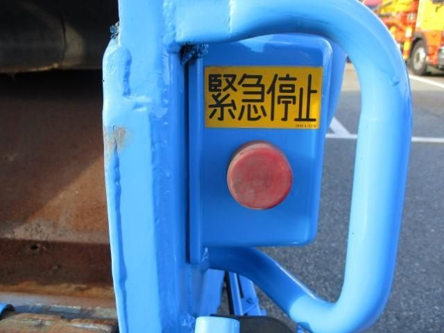 MITSUBISHI CANTER 2015