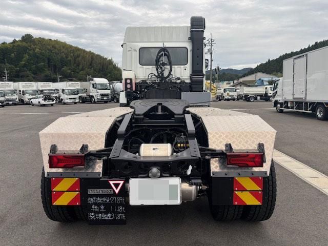 MITSUBISHI FUSOU SUPER GREAT 2025