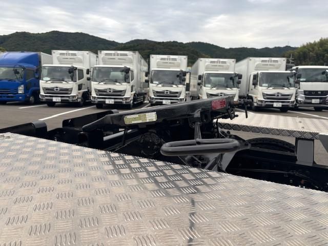 MITSUBISHI FUSOU SUPER GREAT 2025