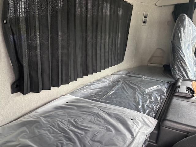 MITSUBISHI FUSOU SUPER GREAT 2025