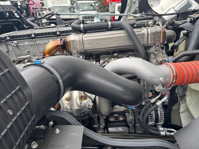 MITSUBISHI FUSOU SUPER GREAT 2025