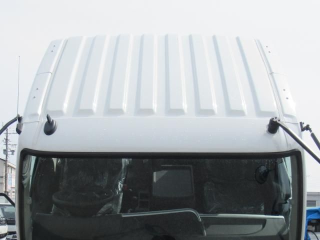 MITSUBISHI FUSOU FIGHTER 2025