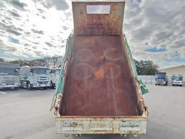 MITSUBISHI CANTER 2015