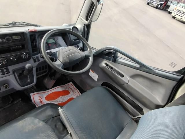 MITSUBISHI CANTER 2015