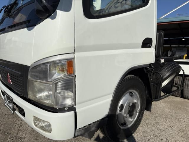 MITSUBISHI CANTER 2005