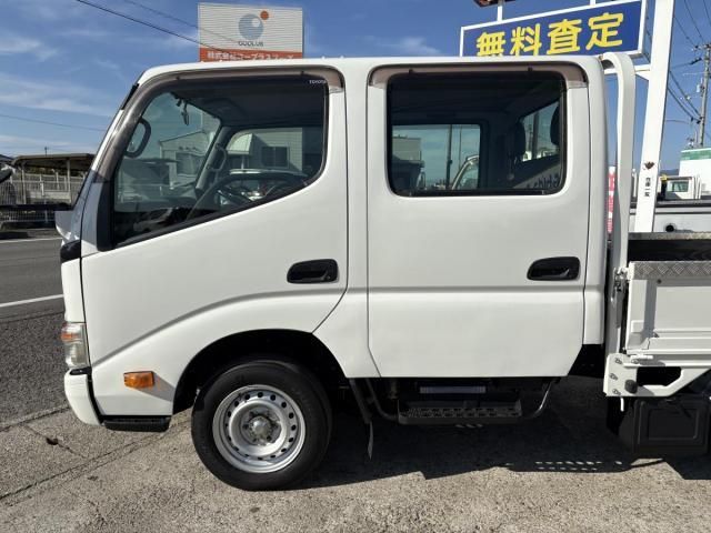 TOYOTA DYNA 2015