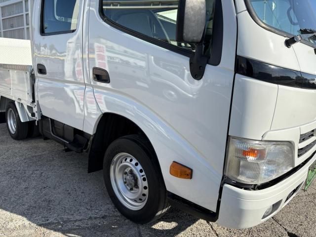 TOYOTA DYNA 2015