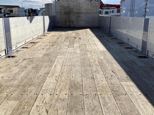 MITSUBISHI FUSOU SUPER GREAT 2020