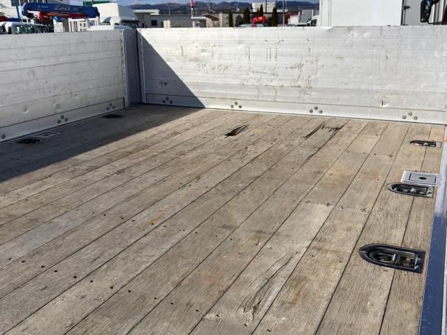 MITSUBISHI FUSOU SUPER GREAT 2020