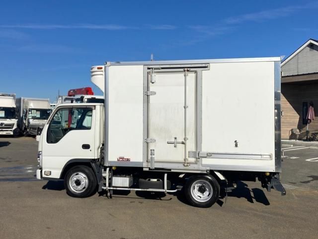 ISUZU ELF 2015