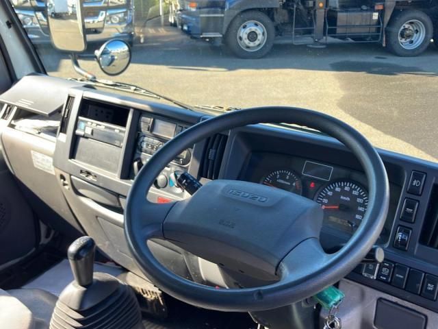 ISUZU ELF 2015