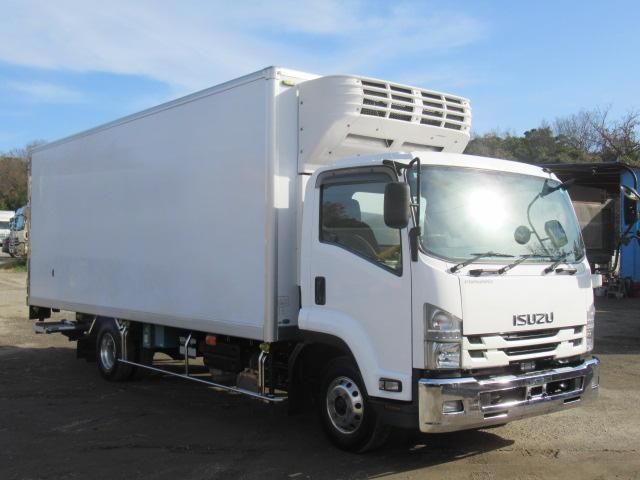 ISUZU FORWARD 2020
