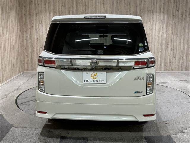 NISSAN ELGRAND 2012