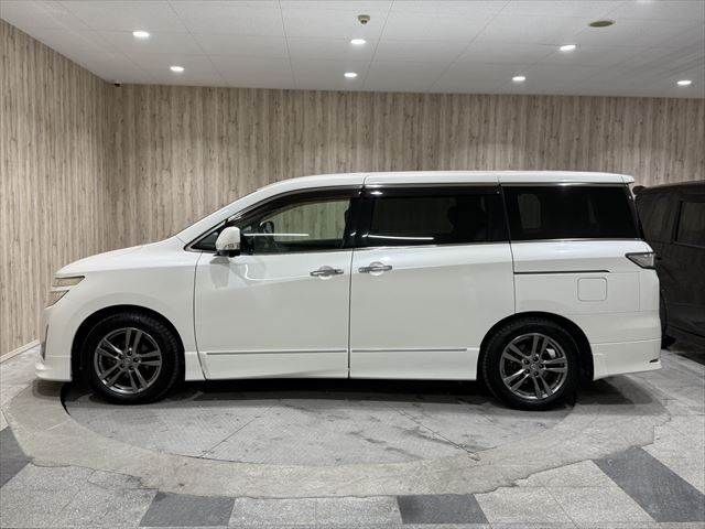 NISSAN ELGRAND 2012