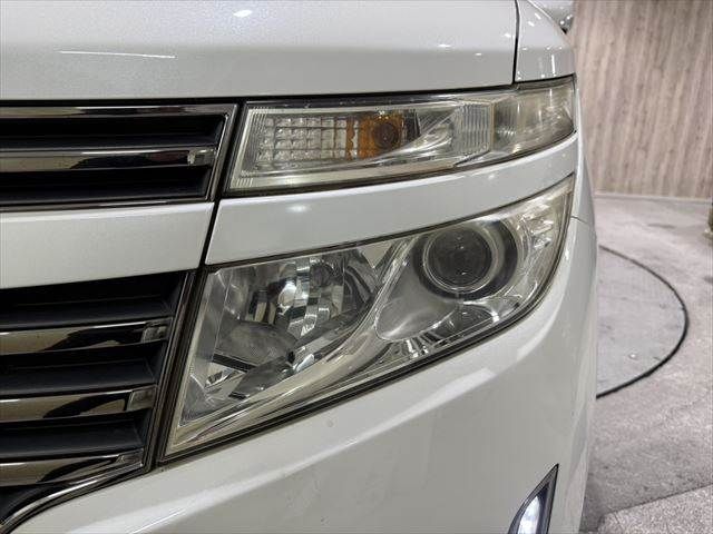 NISSAN ELGRAND 2012