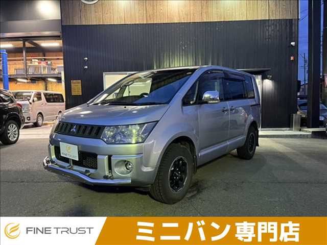 MITSUBISHI DELICA D:5 4WD 2011