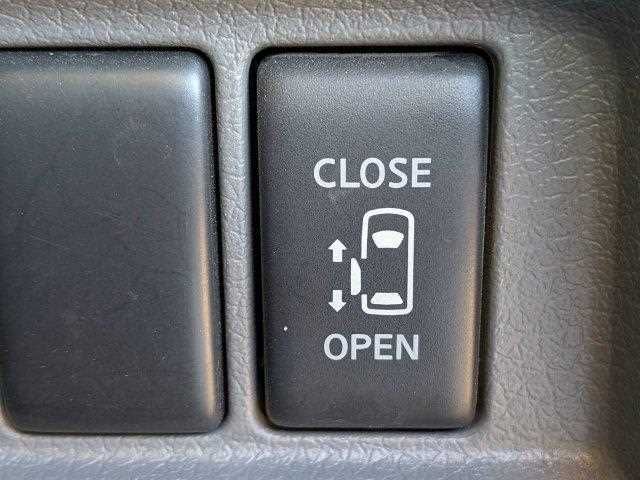 NISSAN NV350 CARAVAN 2018