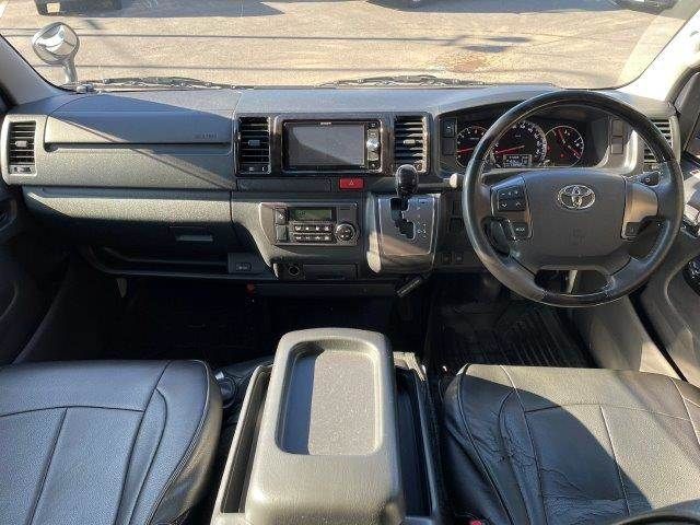 TOYOTA HIACE van 2WD 2018
