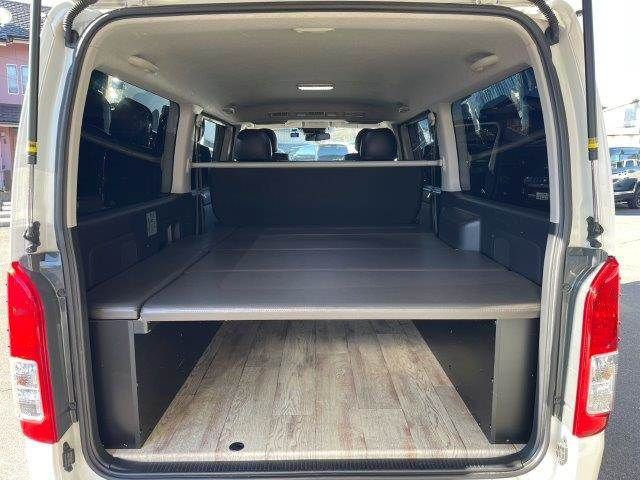 TOYOTA HIACE van 2WD 2018