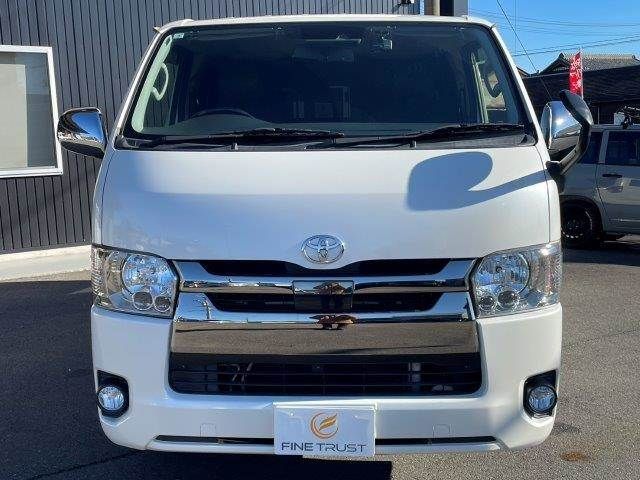 TOYOTA HIACE van 2WD 2018