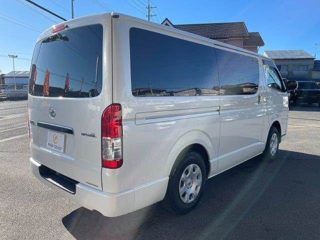 TOYOTA HIACE van 2WD 2018