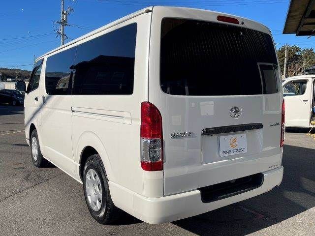 TOYOTA HIACE van 2WD 2018