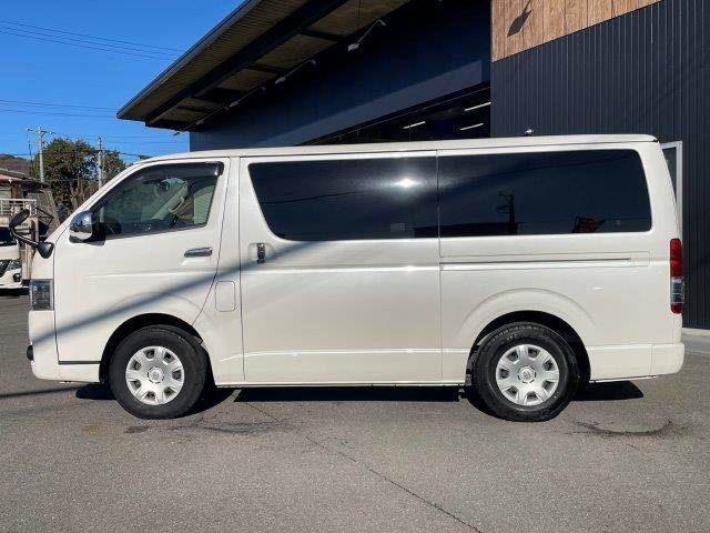 TOYOTA HIACE van 2WD 2018