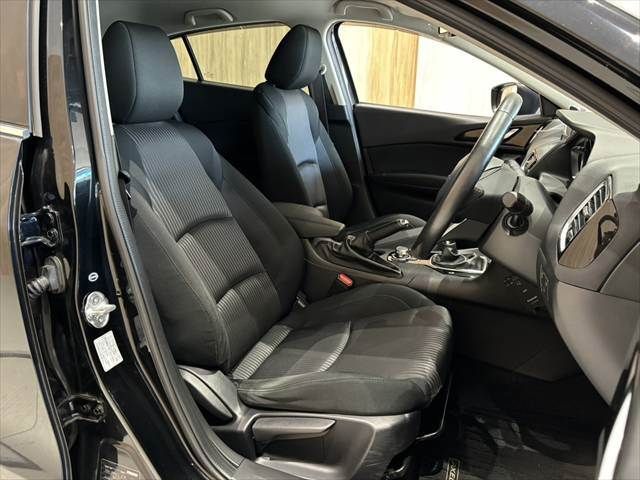 MAZDA AXELA SPORTS 2015