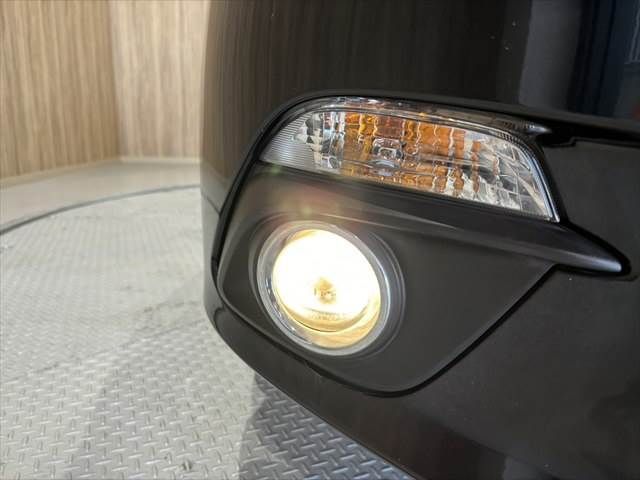 MAZDA AXELA SPORTS 2015