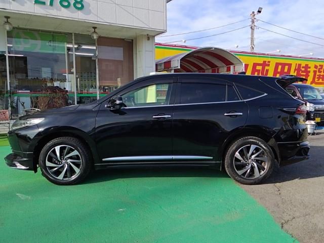 TOYOTA HARRIER 2WD 2018