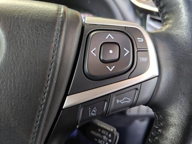 TOYOTA HARRIER 2WD 2018