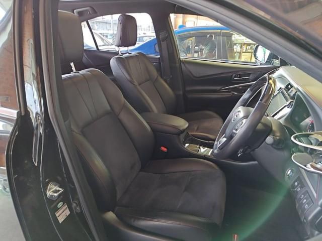 TOYOTA HARRIER 2WD 2018