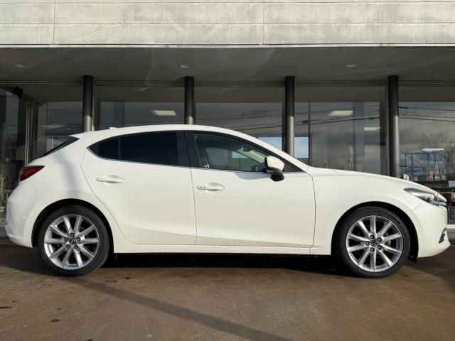 MAZDA AXELA SPORTS 2018