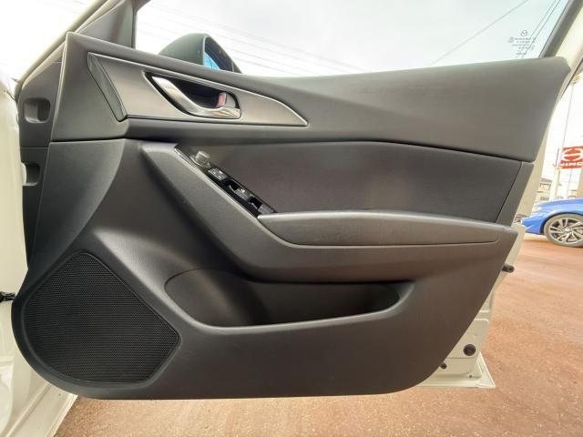 MAZDA AXELA SPORTS 2018