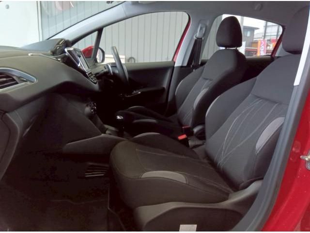 PEUGEOT PEUGEOT 208 2015