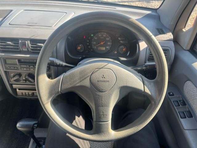 MITSUBISHI TOPPO BJ 2000