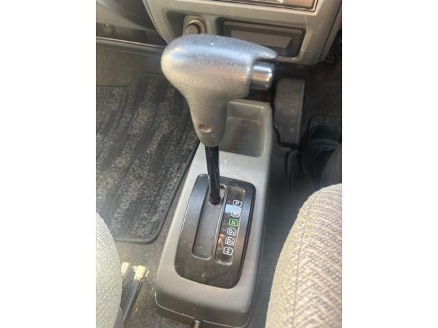 MITSUBISHI TOPPO BJ 2000