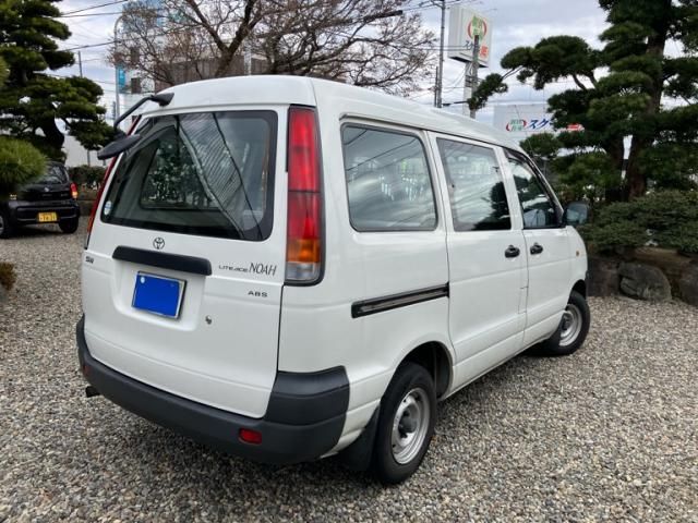 TOYOTA LITEACE NOAH 1997